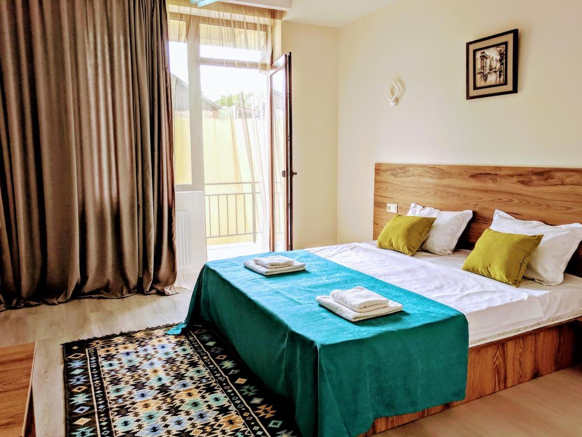 Hotel 5 Rooms Tiflis Dış mekan fotoğraf
