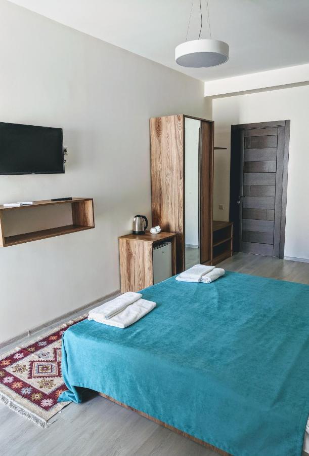 Hotel 5 Rooms Tiflis Dış mekan fotoğraf